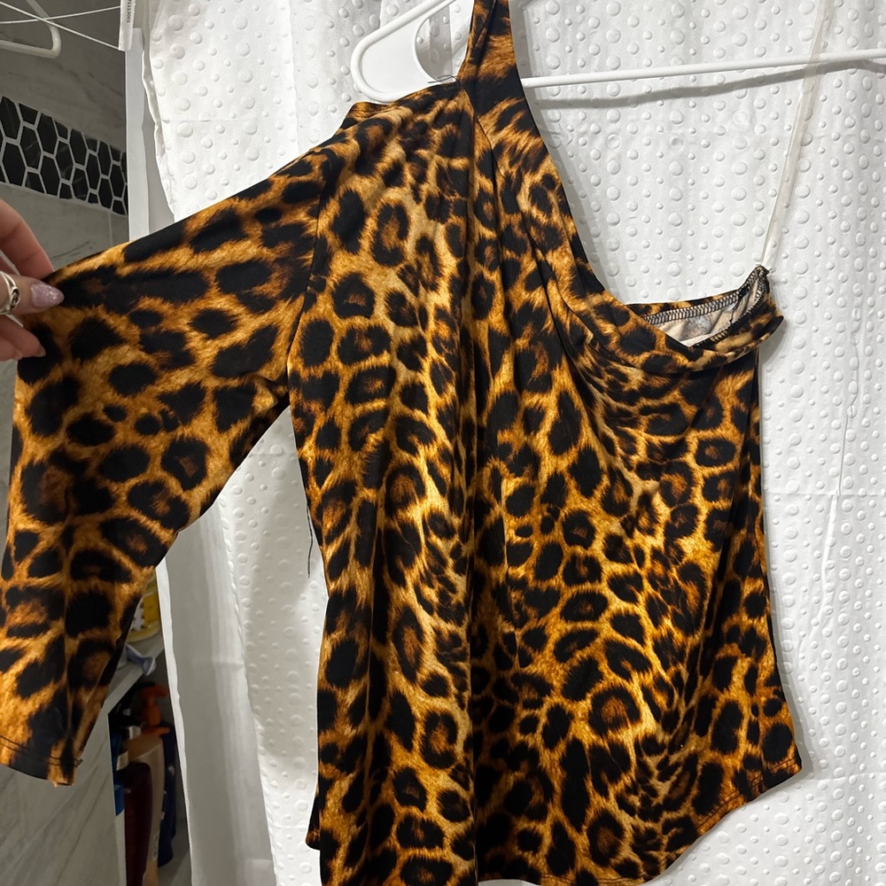 Leopard Print One-Shoulder Top